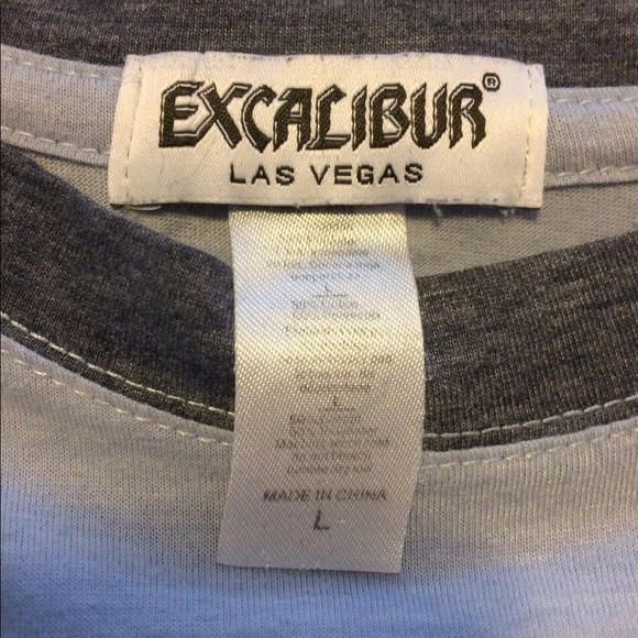 Unisex Excalibur Las Vegas Coat of Arms T-Shirt SM - Picture 4 of 4